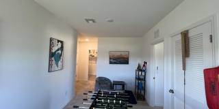 976 Trinity Street Gallery 20