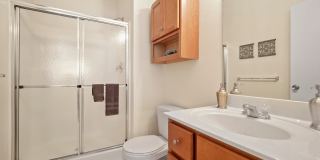 Cobblestone Court Apartments Gallery 14