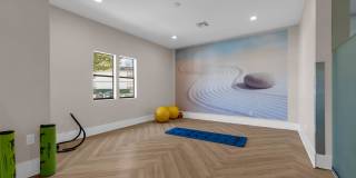 Lakes at 408 Gallery 20