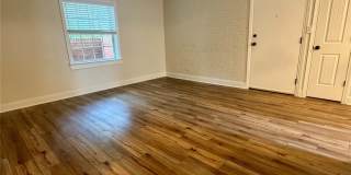 4917 Park Road Gallery 17