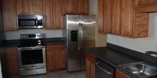 3 Bedroom 1 full and 2 half bath Townhouse Gallery 6