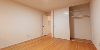 1540 Jackson Street Gallery 2