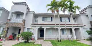 8222 SW 27th St 8222 SW 27th St Gallery 1