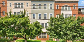 242 N SUMMIT Avenue N Gallery 1