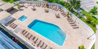 17801 N Bay Rd Gallery 14