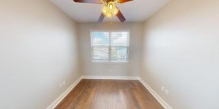 Gorgeous Condo in Edgewick - Minutes from Soco! Gallery 25