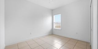 Stunning 4-Bedroom, 2-Bath Home in Poinciana with Modern Upgrades Gallery 13