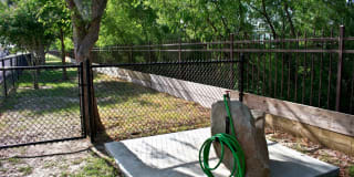 Estate Villas at Krum Gallery 26