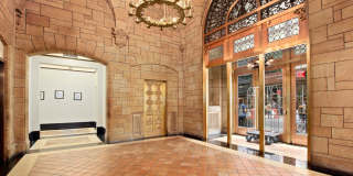 4 Lexington Avenue Gallery 7