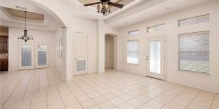 402 Hackberry Avenue Gallery 4