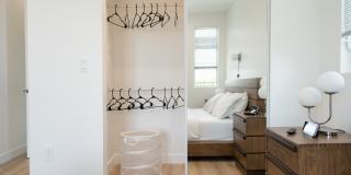 4827 Riverton Ave Gallery 6