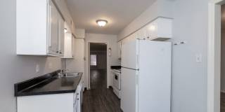 Colonial Apartments Gallery 32