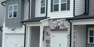 Bright & Modern 3-Bedroom Townhome in a Prime Triangle Location! Gallery 1