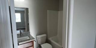Duplex for rent in Quincy Gallery 1