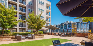 District Flats at Summit and Church Gallery 20