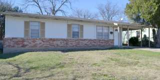 Comfortable three bedroom home! Gallery 1