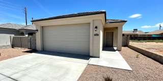 Beautiful 3 Bedroom, 2 bathroom Home! Gallery 1