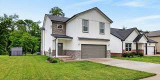 4 Bedroom Pet Friendly Home For Rent with Club House, Comm. Pool, & Comm Gym Access! Gallery 3