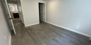 1019h Gallery 12