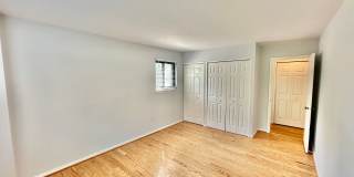 Spacious One Bedroom Condo In the Heart of Dupont - 17th/New Hampshire. Gallery 19