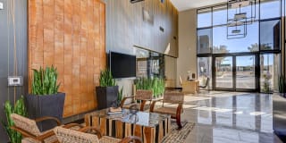 Maverick Gallery 184