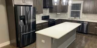 3 Bed, 3.5 Bath Home w/ 2 Car Garage and Lake Views Gallery 12