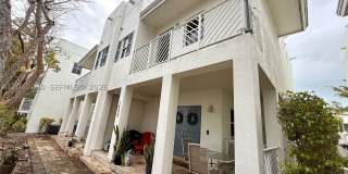 1033 SW 9th Ct Gallery 1
