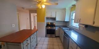 Spacious 3 Bd 2 Bath Condo near Alewife T in Arlington Spacious 3 Bd 2 Bath Condo near Alewife T in Arlington Gallery 1