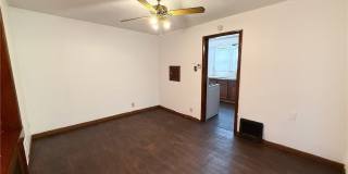 987 Boone Street Gallery 9