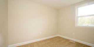 Updated and Comfortable Split Level Living in Nashua - $3500/mo - 42 Woodfield Dr, Nashua, NH Gallery 27