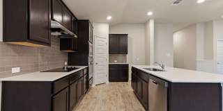 Upgraded Single Story Home in Lago Vista - 4 bedroom Gallery 8