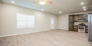 2003 Azlin Place Gallery 2