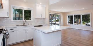 Remodeled Mesa Home Steps From Shoreline Park! Gallery 7