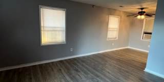 2527 Judson Street Gallery 2