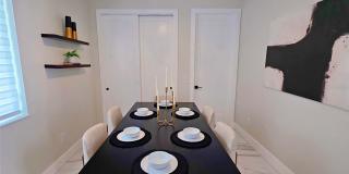 Bold Sarasota Bay Luxury Custom Home, 5 beds/4 baths, Private pool. Gallery 26