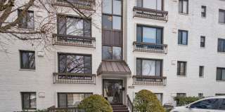 Professionally Managed, 2 Bedroom Corner Unit // Glover Park // Parking Included Gallery 1