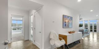 1760 N Northlake Wy Gallery 8