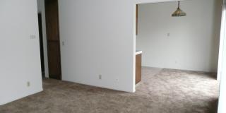 412 W Locust St Gallery 3