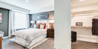 Essence Essence Gallery 9