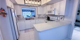 4240 Lake Forest Dr Gallery 26