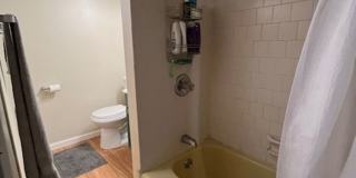 Lovely Hampden EOG 2bd/2ba Rowhome w CAC & W/D! Available 7/15 Gallery 20