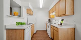 Savannah House of Guthrie - Senior Housing Gallery 3