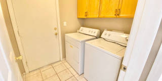 Comfortable single-story 3BD/2BA home with pool & spa in a guard-gated community Gallery 22