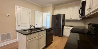 Lovely 3 Bedroom 3 Bath Townhouse on the east side of Athens, GA Gallery 1