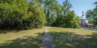 2207 Montclair Street Gallery 22