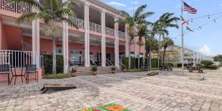 5266 BEACH Drive SE Gallery 21