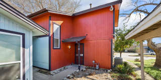 Great 2 bedroom townhome available now! Gallery 1