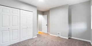 Renovated 2 Bed, 1.5 Bath Rowhome in Hazelwood - Central AC & Heat, Laundry - Available Now! Gallery 15