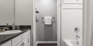 Verdant Peachtree Creek Gallery 19