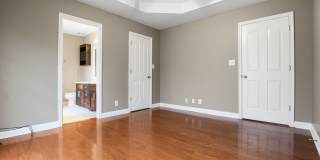 Pet Friendly Three Bedroom! Gallery 10